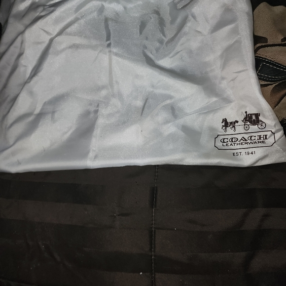 VINTAGE COACH HANDBAG - Picture 3 of 4